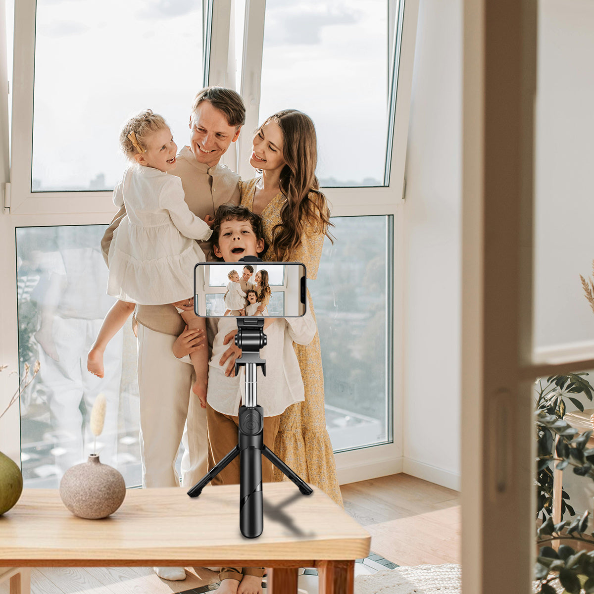 High Low Retractable Selfie Tripod With Remote